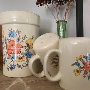 Vintage Kitchen Decor Saltera Floral Utencil- Holder Salt & Pepper Shakers